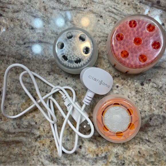 Clarisonic Smart Profile Face & Body Sonic Cleansing tool - Picture 6 of 7